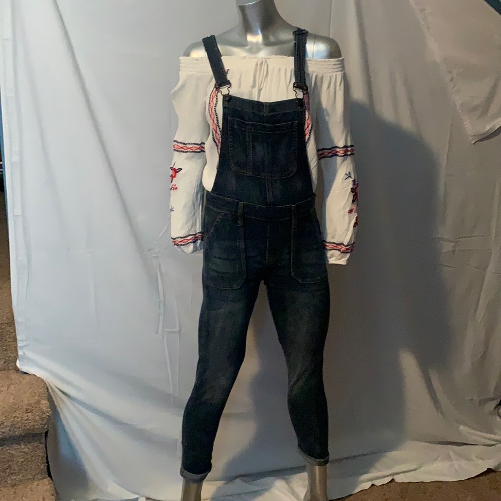 Gap capris overalls